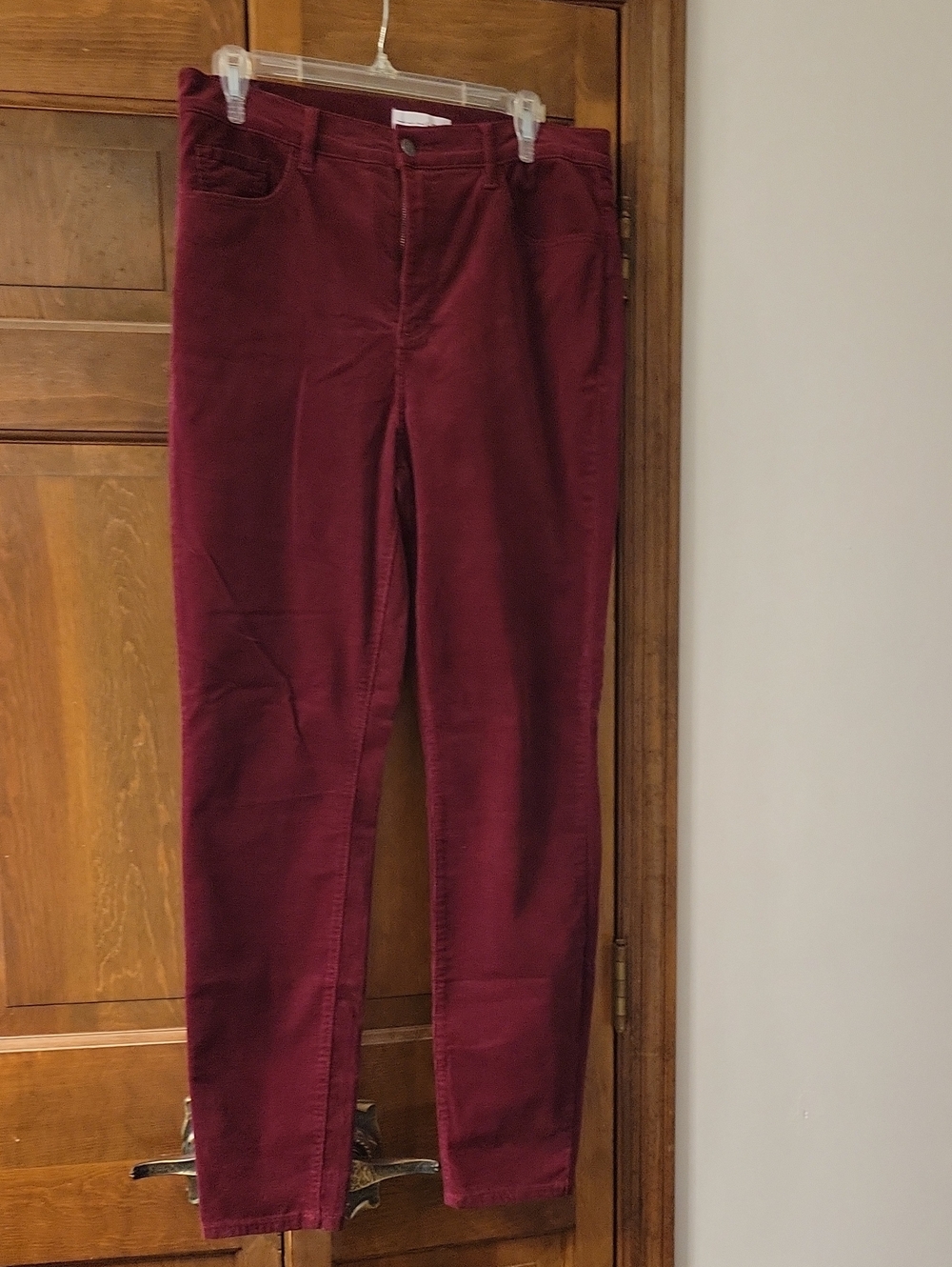 LOFT Slim Corduroy Pants in Burgundy
